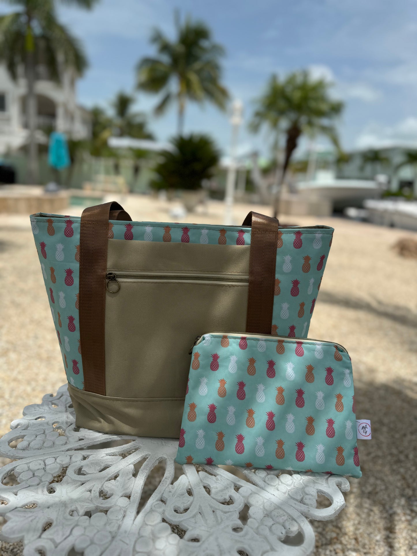Set Pineapple Tote and Clutch / Set Bolso playero (Piña)