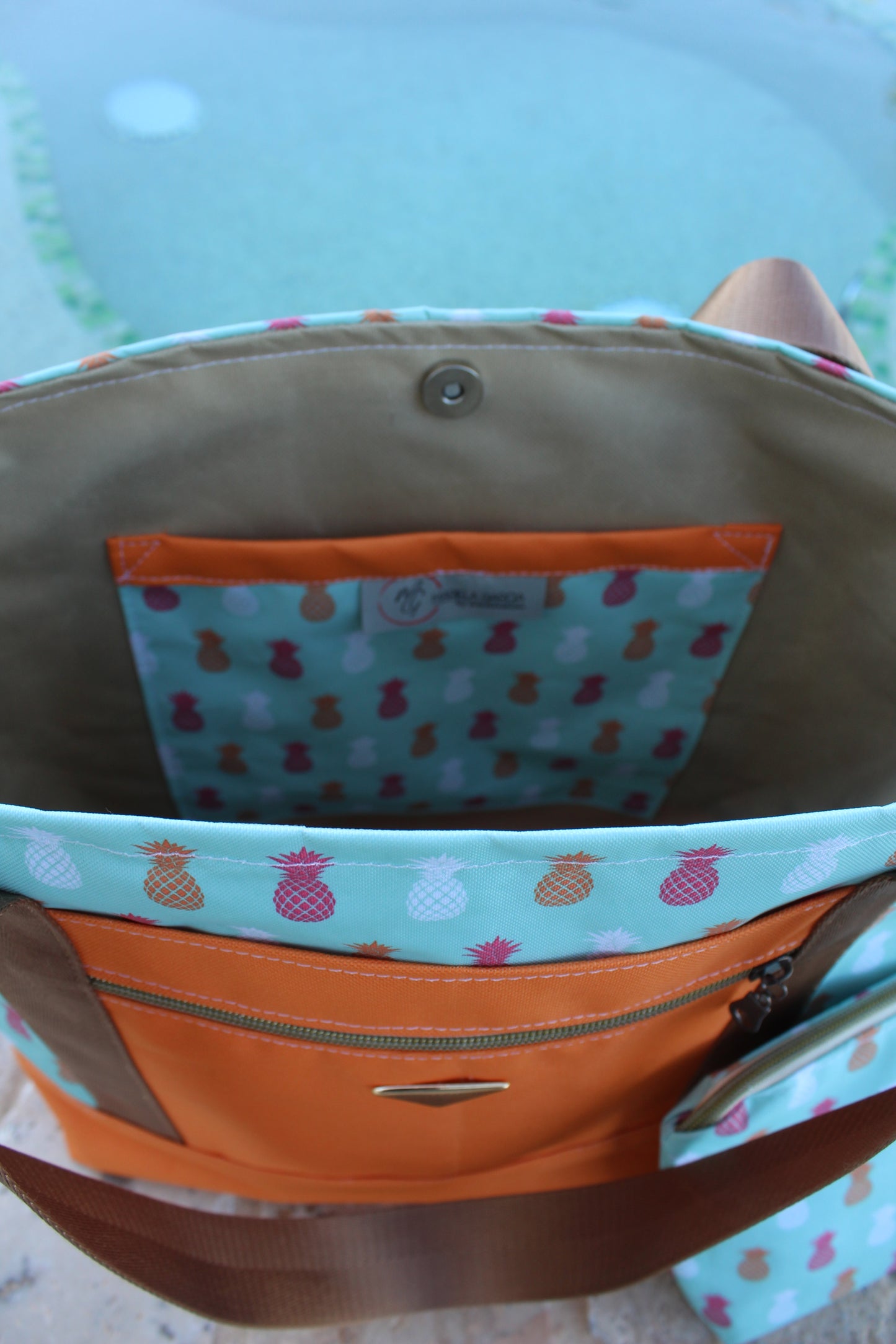 Set Pineapple Tote and Clutch / Set Bolso  playero (Piña)