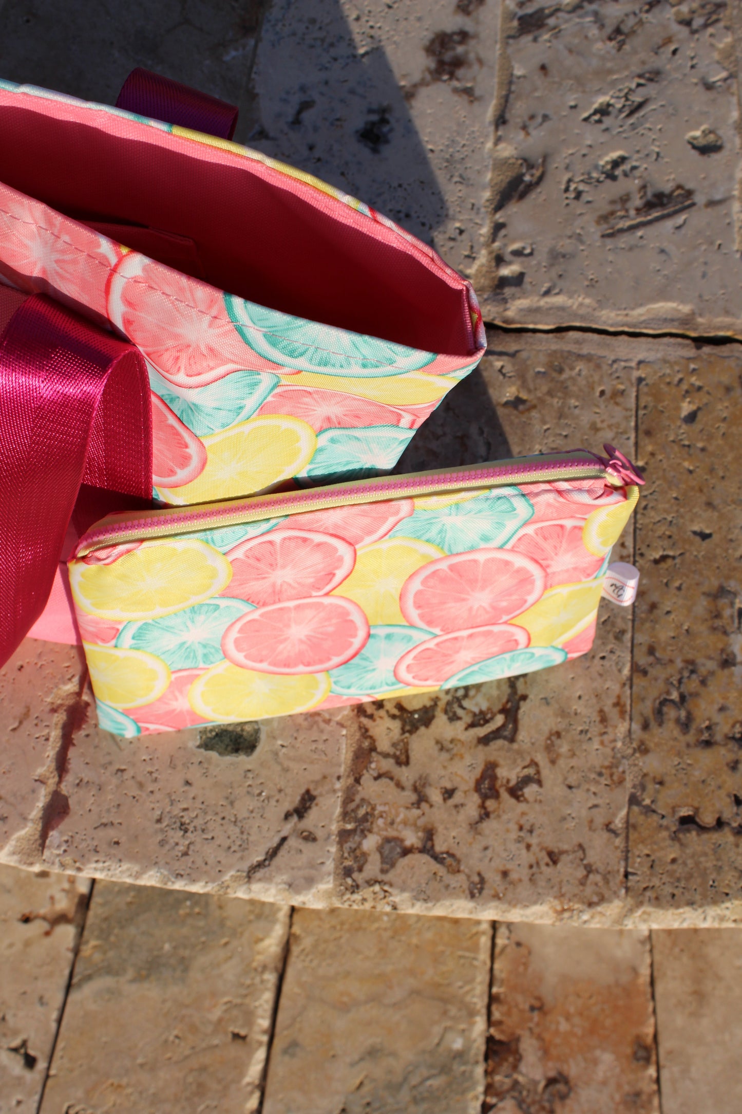 Set Citric Tote and Clutch / Set Bolso  playero (Cítrico)