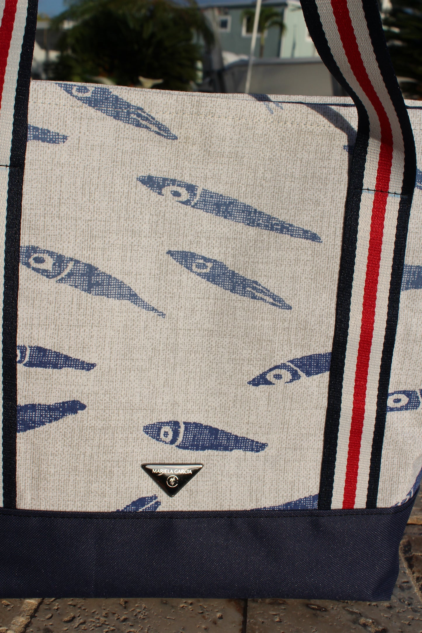 Fish Set Tote and Clutch / peces Se Bolsos playero (Tote/Clutch)