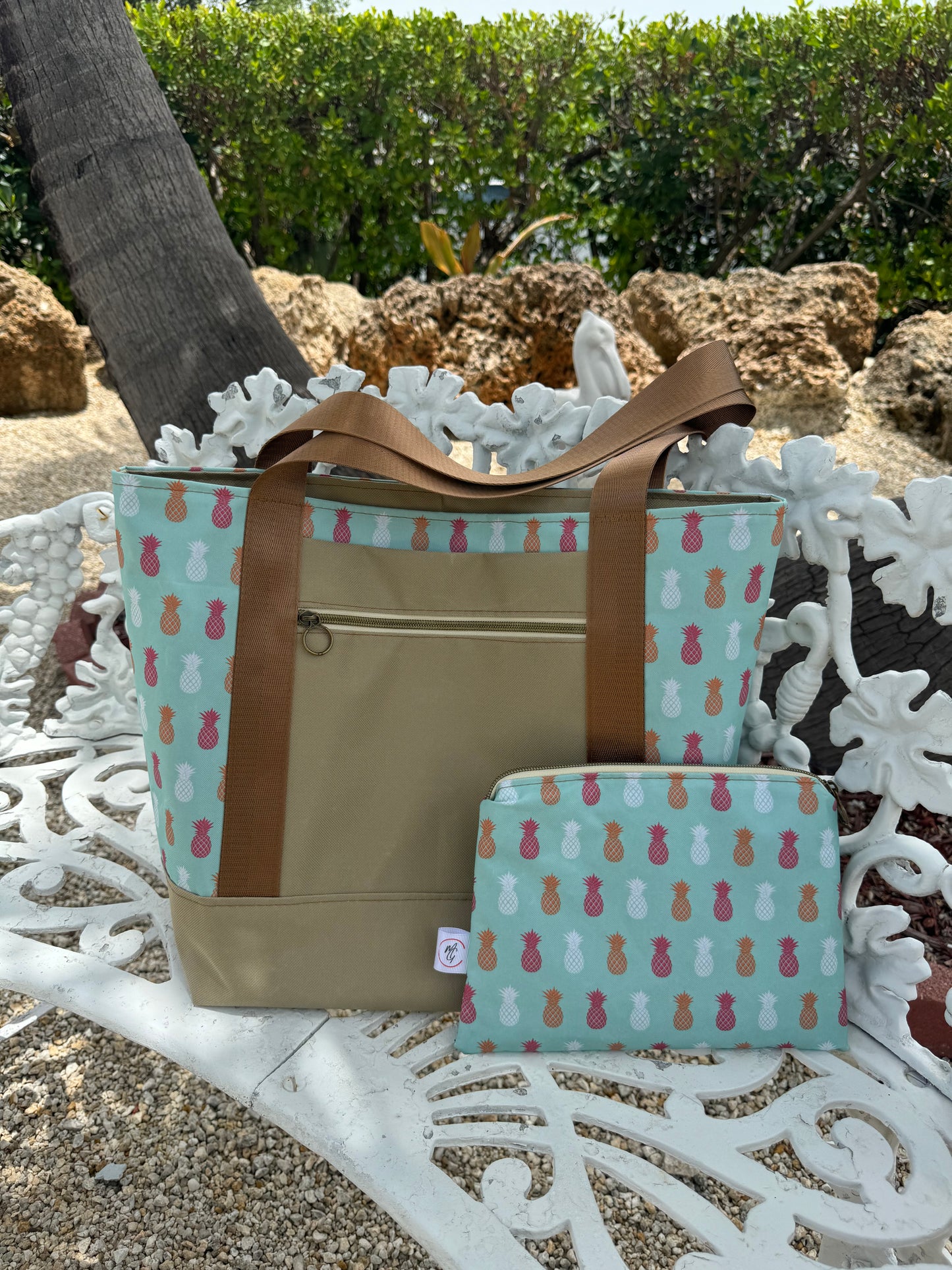 Set Pineapple Tote and Clutch / Set Bolso  playero (Piña)